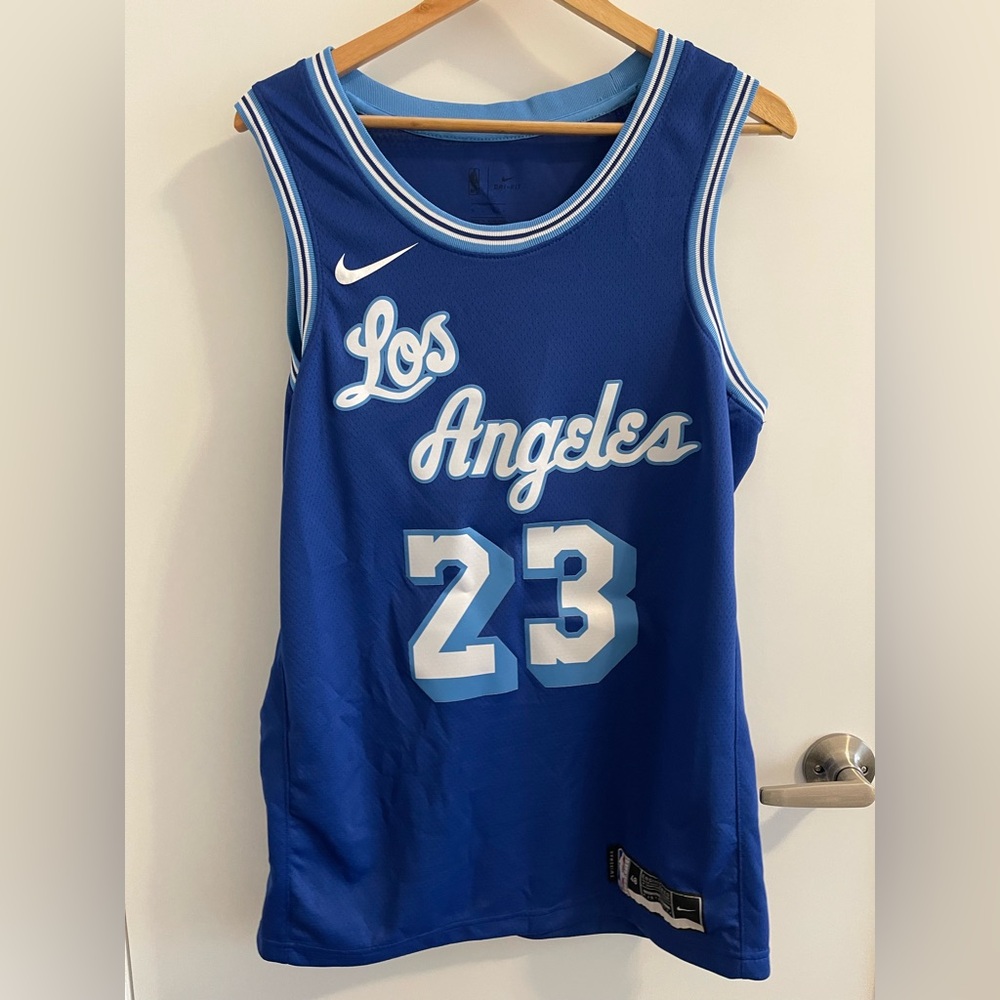 Nike NBA Los Angeles Lakers Lebron James Classic Edition Swingman Jersey